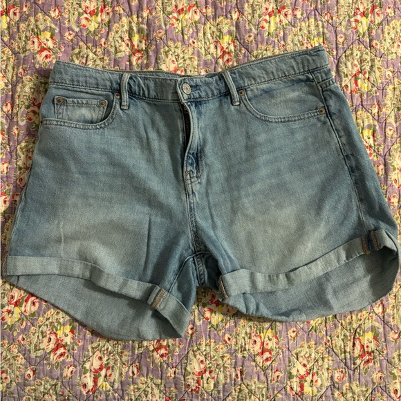 Gap 1969 floral patch denim cuff shorts, 29 R - Picture 1 of 4
